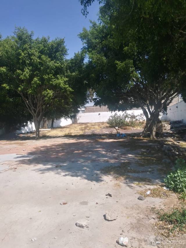 SE VENDE TERRENO EN CALZADA ZARAGOZA COL JUAN ESCUTIA