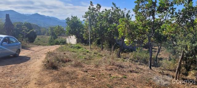 VENDO TERRENO A UNOS METROS DEL CAMPO DE GOLF VISTA VALLARTA.