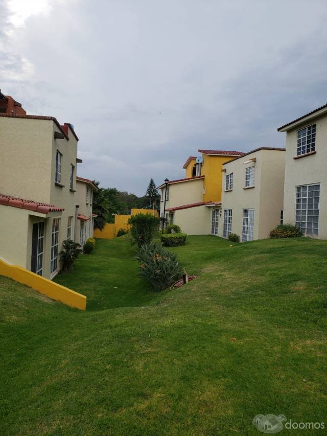 Se vende hermosa casa en Senderos Del Lago, frente a Lago de Chapala