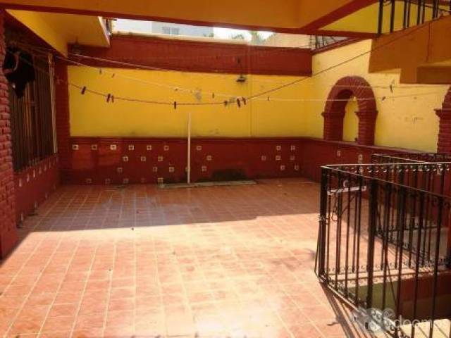 SE VENDE CASA DOS EN UNA EN FRACCIONAMIENTO CERRADO