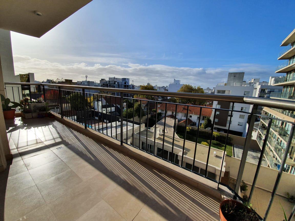 VENTA Departamento de 3 ambientes en  Los Troncos Mar del Plata