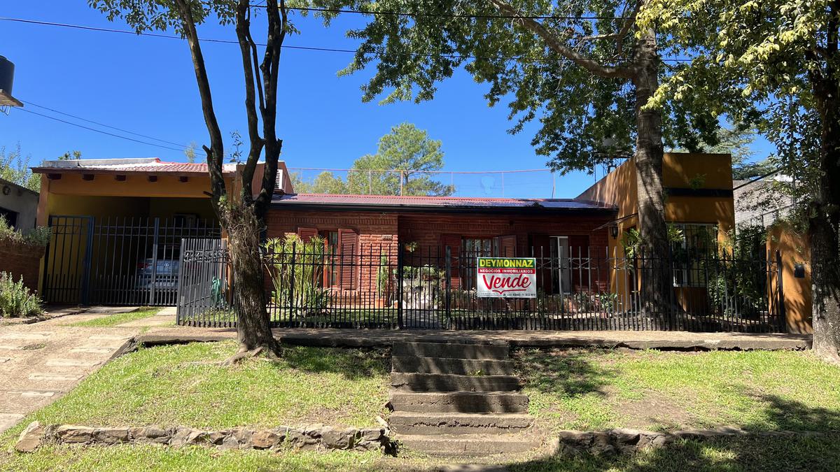 Casa en zona Parque y Costanera de Colón