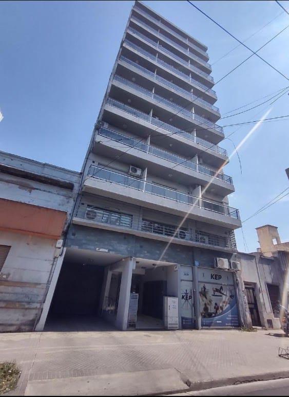 Venta Cochera - Macrocentro - San Juan 2800