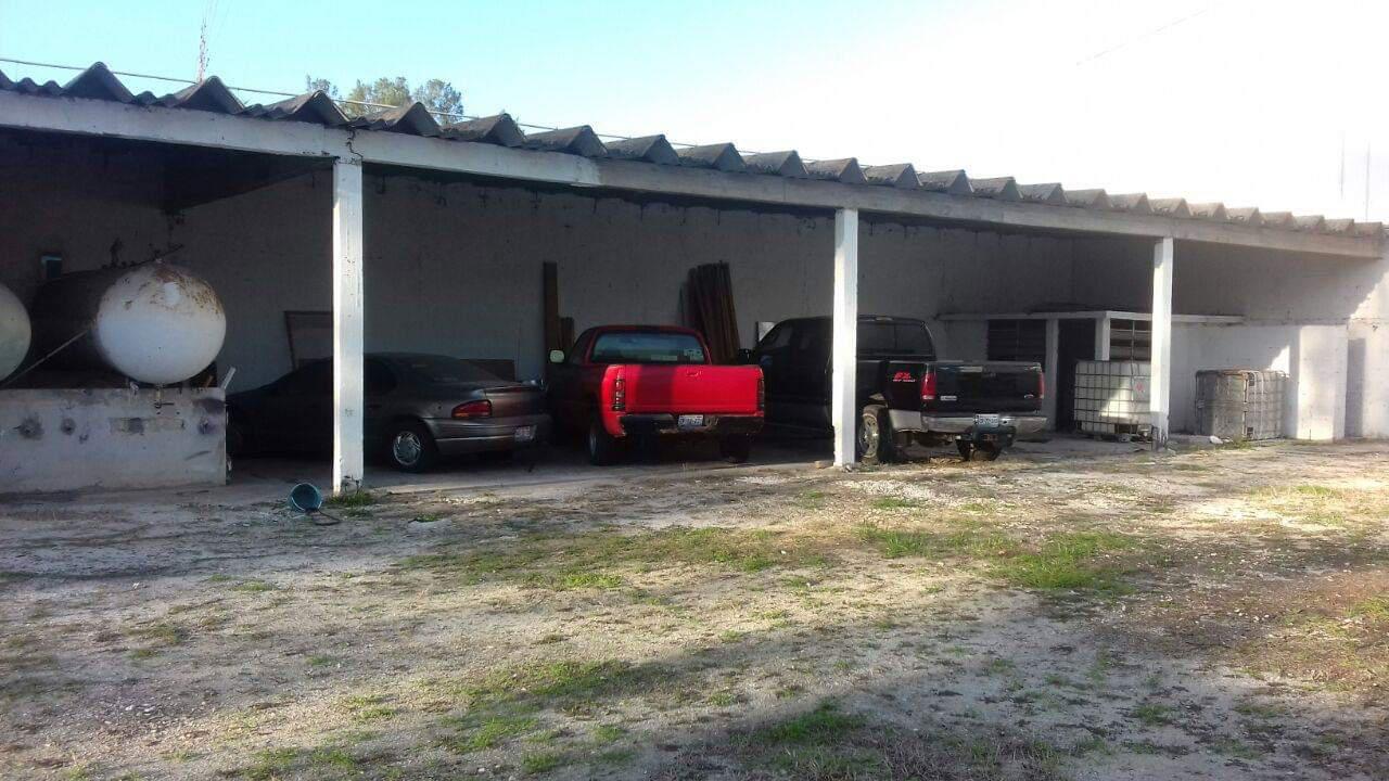 PATIO DE MANIOBRA CON OFICINA EN RENTA EN COL. PLAYA NORTE