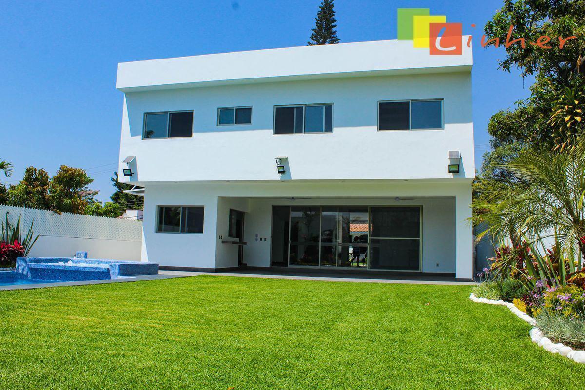 CASA EN VENTA FRACCIONAMIENTO LOMAS DE COCOYOC