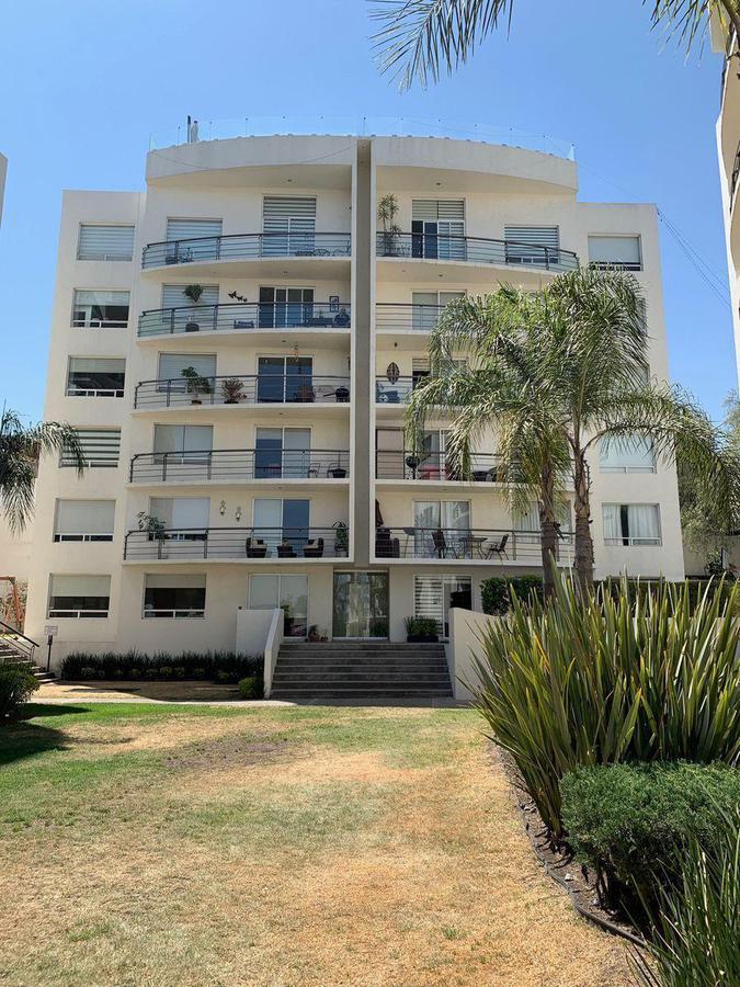 Departamento en Venta con Roof Garden en Lomas de Guadalupe,