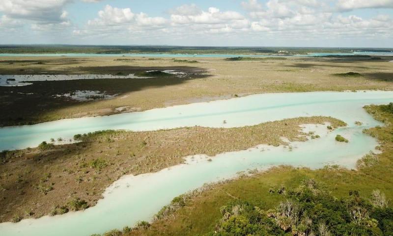 FRENTE DE LAGUNA ( ESTERO DE CHAC) INVIERTE HOY 15 MINUTOS DEL CENTRO DE BACALAR