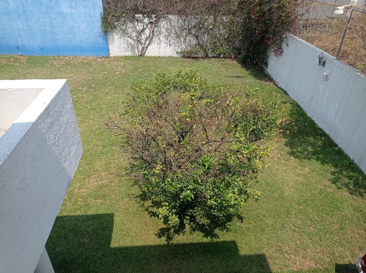 Casa en venta con vigilancia, Burgos, Temixco, Morelos,