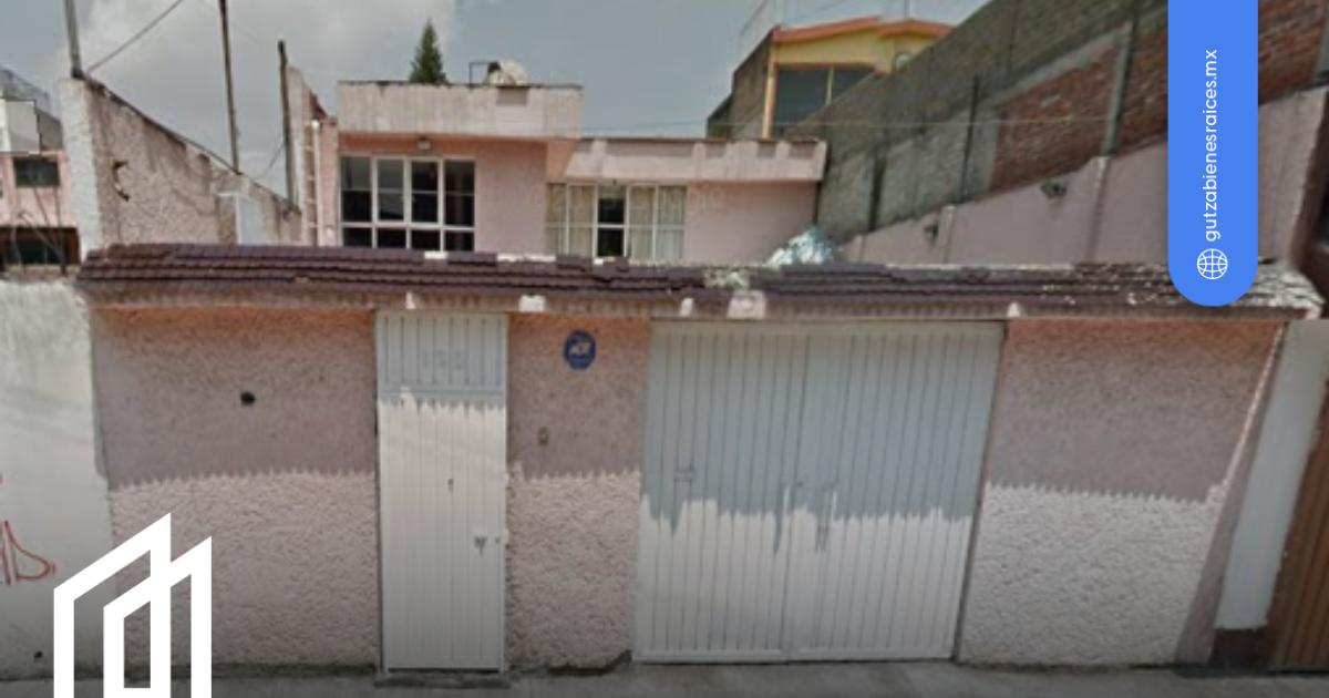 Casa en Nueva Santa María Azcapotzalco en Remate