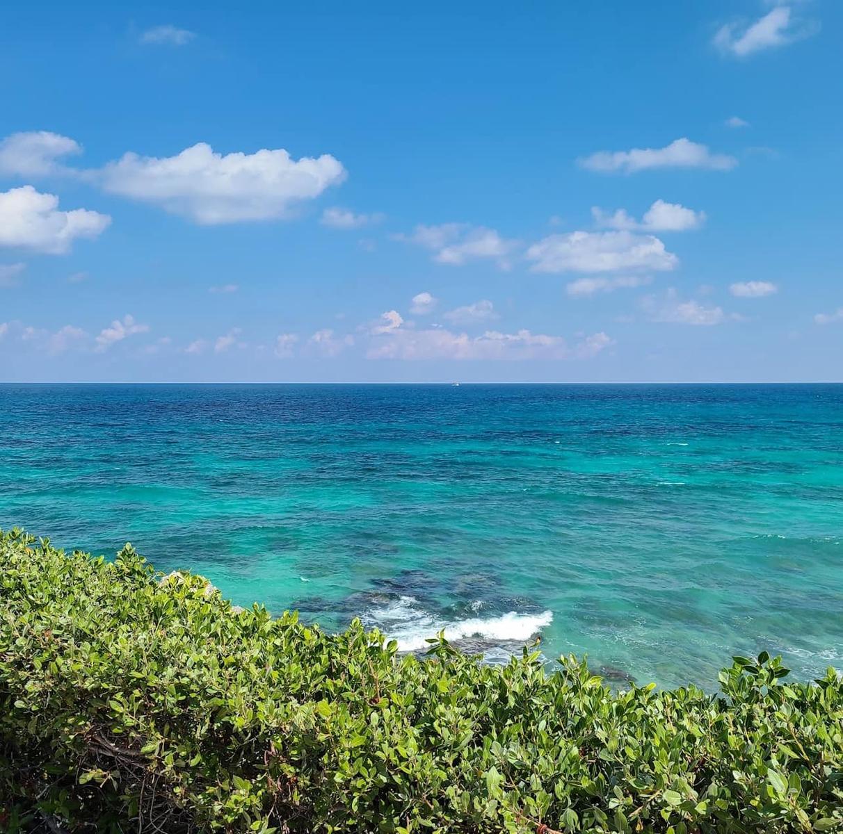 Lujoso departamento de 2 recamaras frente al mar caribe en Isla Mujeres