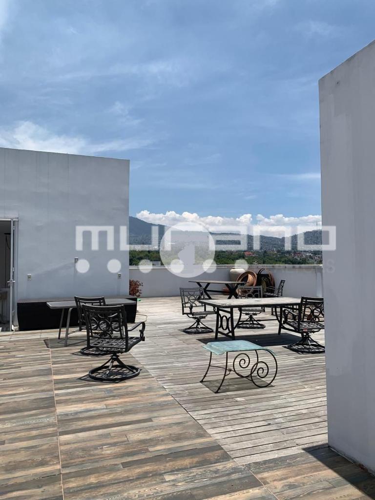 Departamento Venta Lomas del Pedregal, con Roof de 238.00m2.