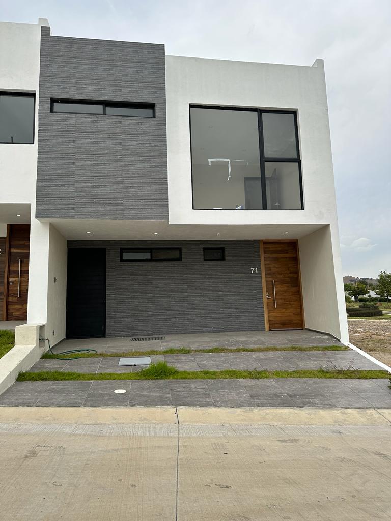 CASA EN VENTA EN CAPITAL NORTE VALLE IMPERIAL ZAPOPA JALISCO