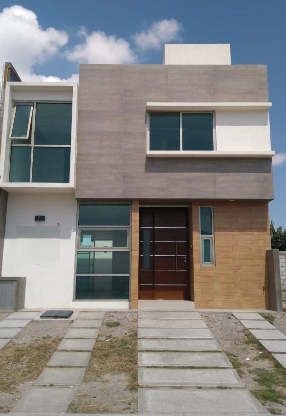 Casa Equipada en Valle del Sol Residencial, 3 Recamaras, 2.5 Baños