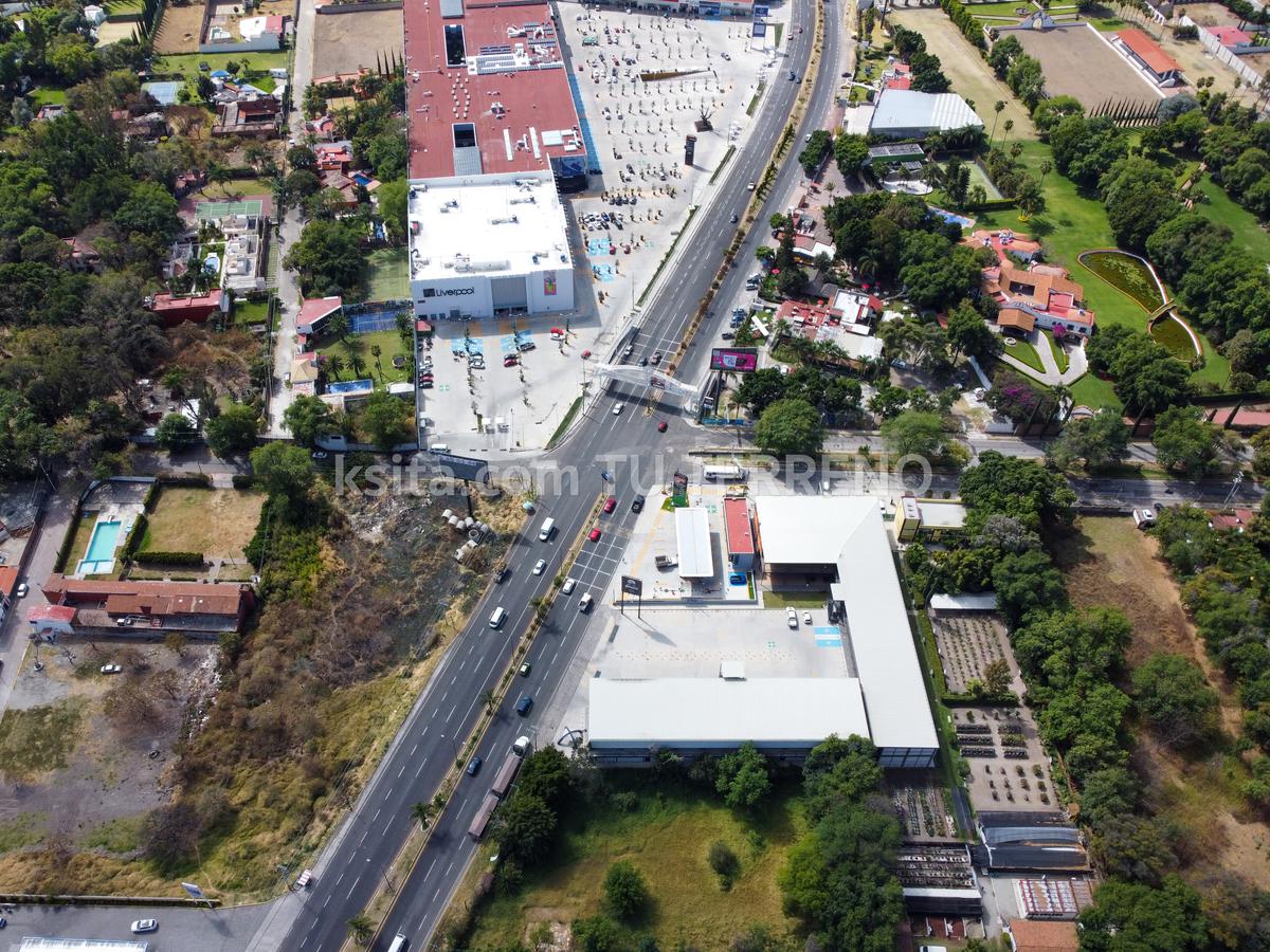 Terreno en venta o renta en zona comercial de Atlixco, Puebla