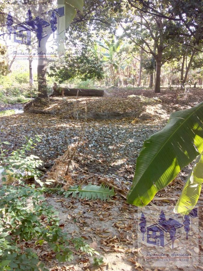 Se vende huerta de 17612 metros en   Coatlán del Río Morelos