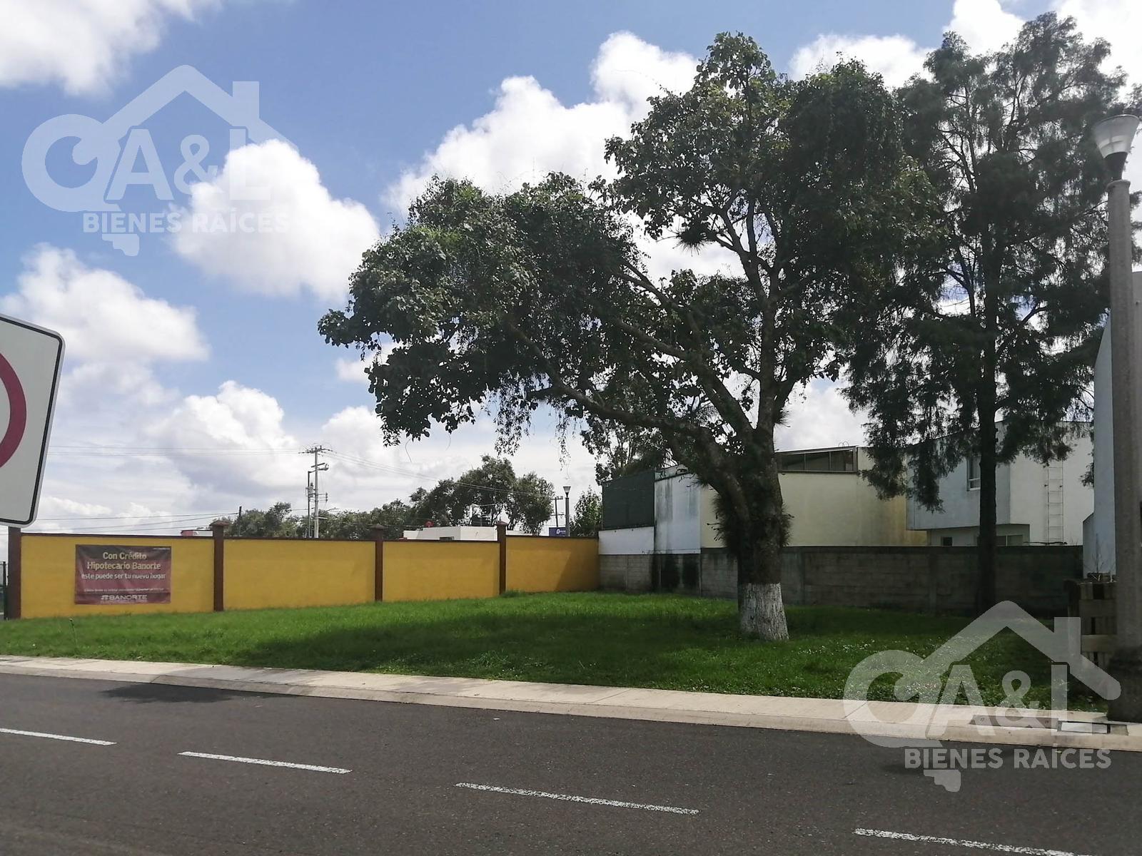 Terreno Uso de suelo Comercial  Venta Fraccionamiento Villa Montaña