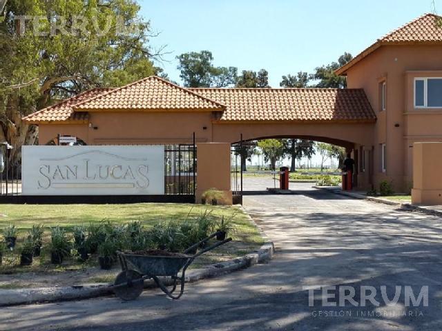 LOTE EN VENTA:  BARRIO SANLUCAS: CANNING // DOBLE LOTE AL AGUA