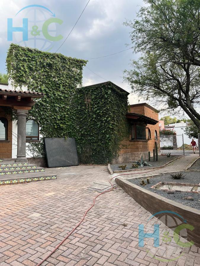 VENTA CASA EN COLINAS DEL BOSQUE CORREGIDORA QUERETARO