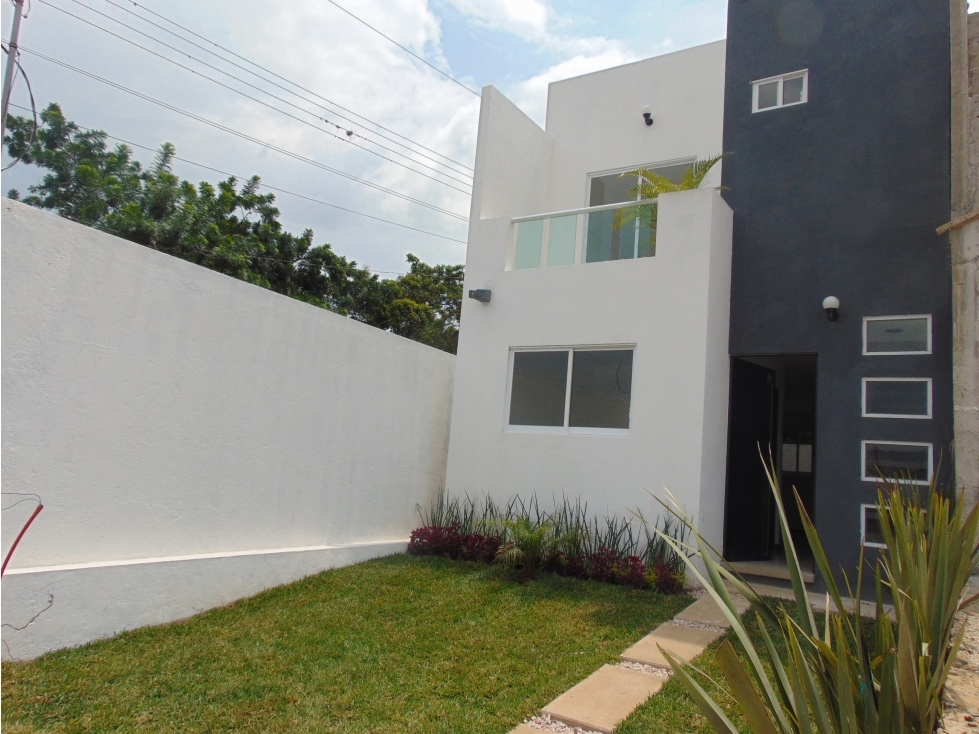 CASA EN VENTA EN YECAPIXTLA MORELOS EXCELENTE UBICACION