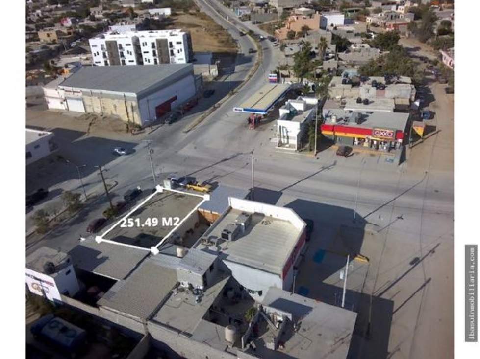 SE RENTA TERRENO EN AVENIDA EN CANGREJOS - CABO SAN LUCAS