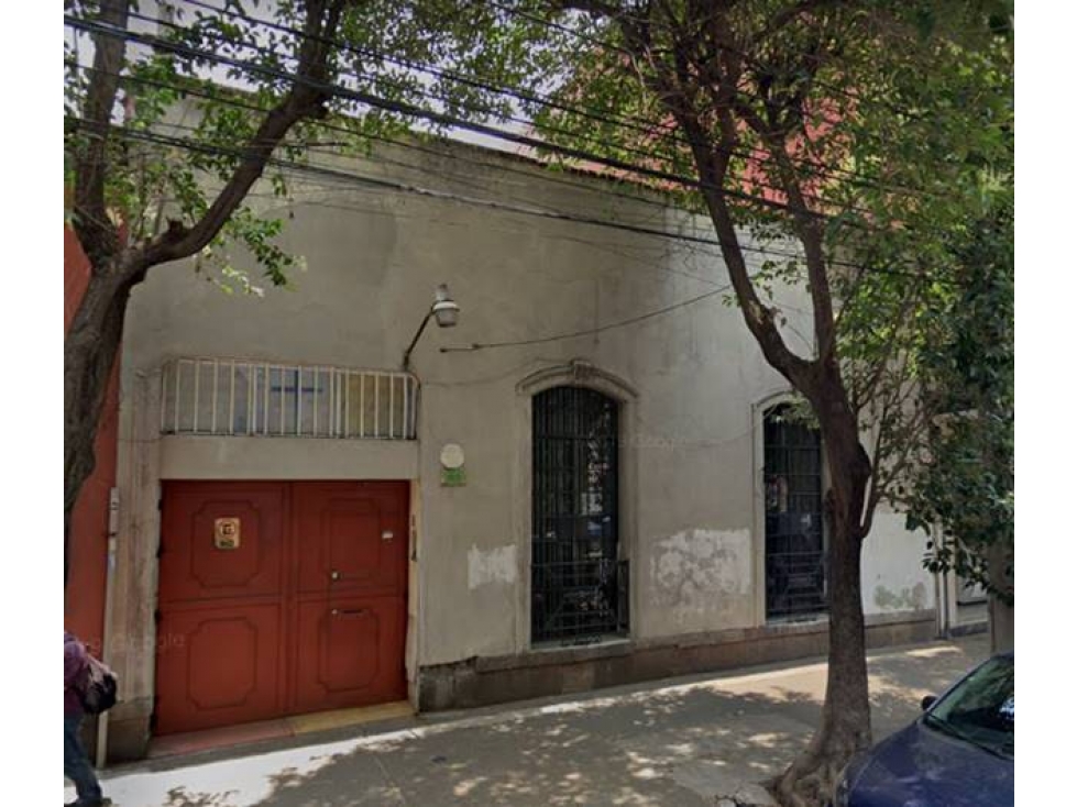 CASA AMPLIA EN COLONIA SAN RAFAEL CUAUHTEMOC