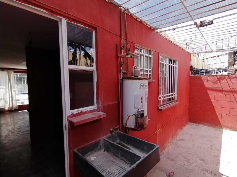 CASA CON OPCION DE CRECIMIENTO EN ZUMPANGO